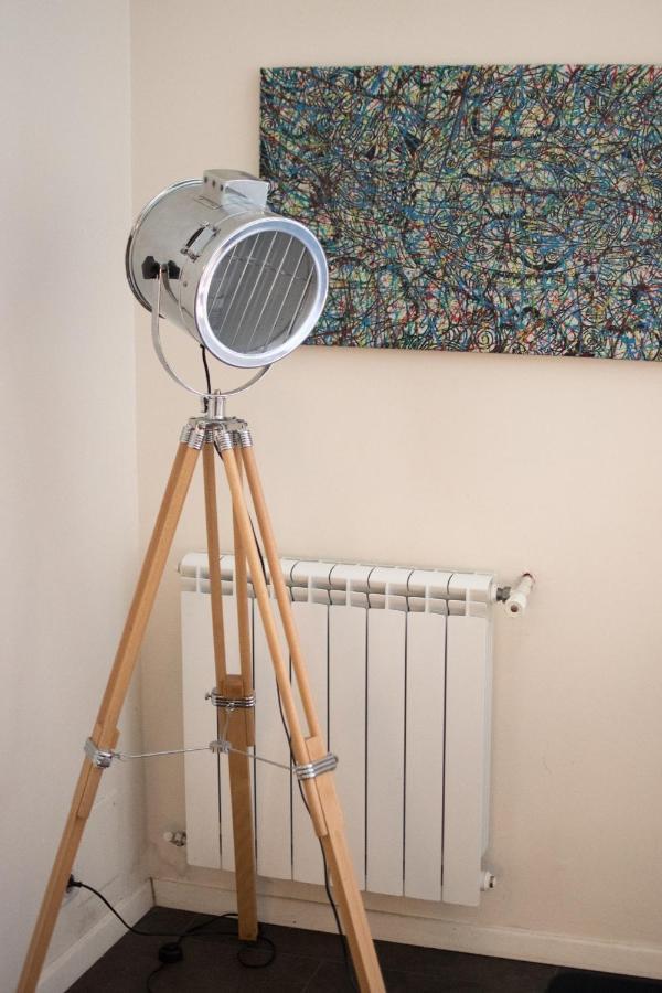 شقة Divonne - Loft Cosy Avec Jardin Partage آرْلْ المظهر الخارجي الصورة